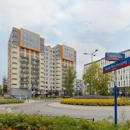 Apartmán Spacious With Functional Furnishings And Two Bedrooms, Perfect For Business Trips By Renters *