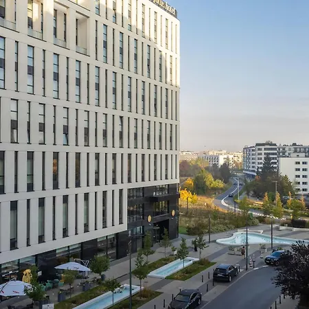 Spacious With Functional Furnishings And Two Bedrooms, Perfect For Business Trips By Renters דירה *