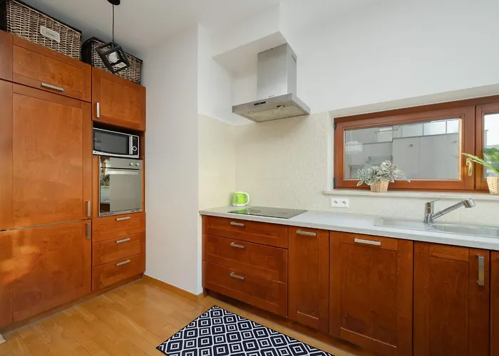 Spacious With Functional Furnishings And Two Bedrooms, Perfect For Business Trips By Renters * Warsaw