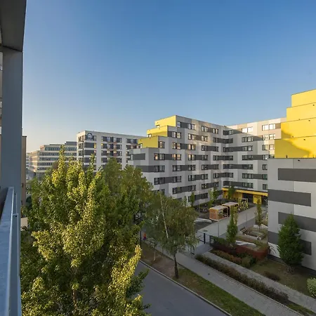 Spacious With Functional Furnishings And Two Bedrooms, Perfect For Business Trips By Renters Апартаменты