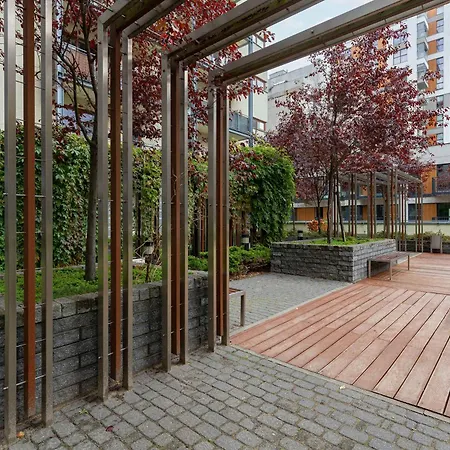 Spacious With Functional Furnishings And Two Bedrooms, Perfect For Business Trips By Renters *