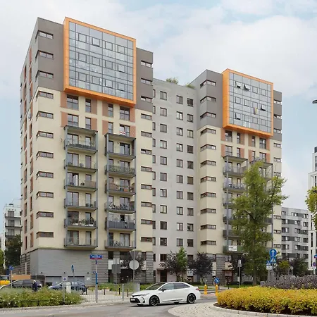 Apartment Spacious With Functional Furnishings And Two Bedrooms, Perfect For Business Trips By Renters Warsaw